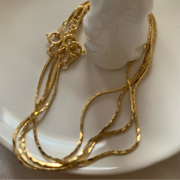 14K Gold plated bracelet‎ six inches small herringbone - Picture 2 of 5